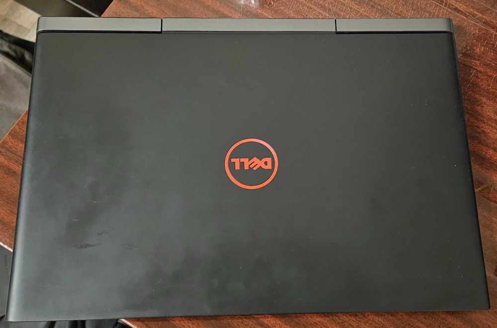 Ноутбук Dell Inspiron 7567 | GTX 1050 Ti | 16 GB RAM | SSD 256