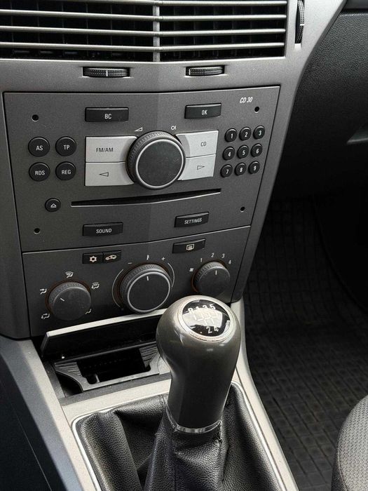 Opel Astra 2006r