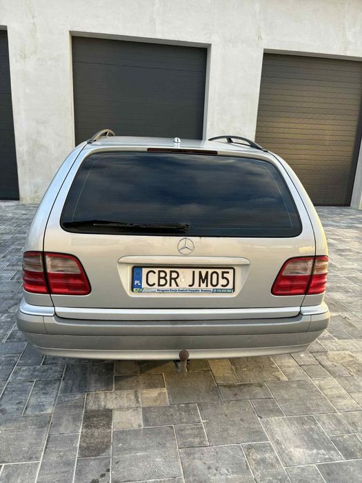 Sprzedam  samochód osobowy