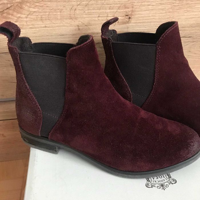 Bordowe, zamszowe sztyblety/botki Lasocki; rozmiar 35