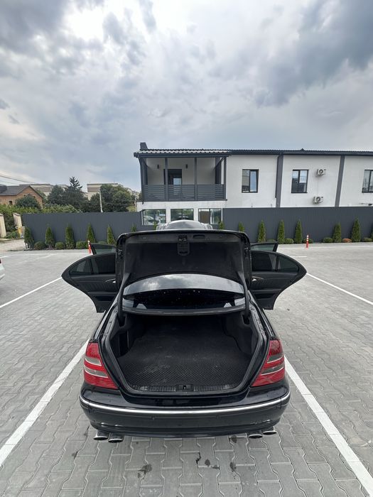 Mercedes Benz W211 E500