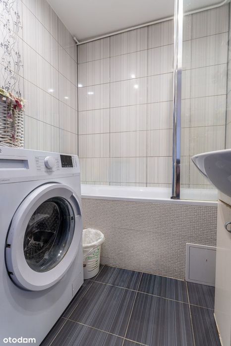 3-4 pokoje, 72 m², garaż, oddzielna kuchnia, 4 pięt.