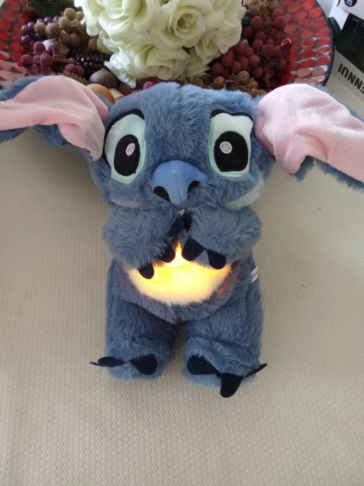 Lilo and Stitch respira som e luz