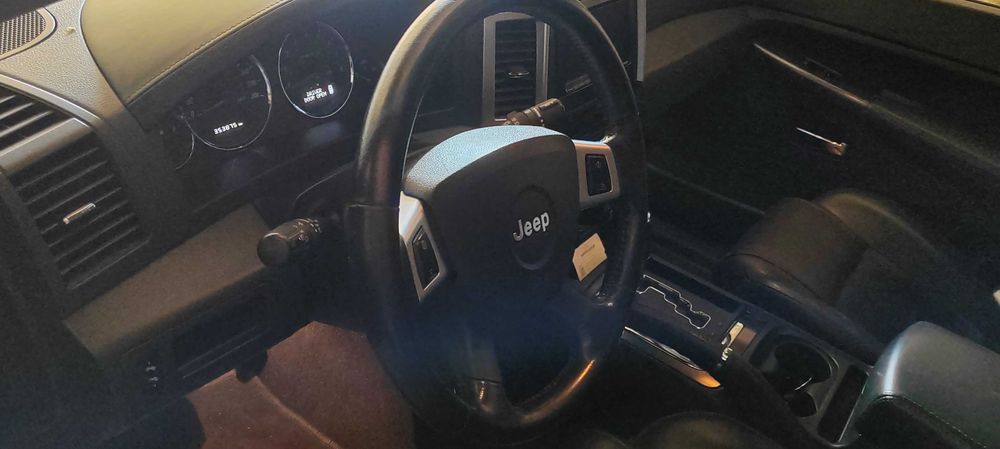 Jeep Grand cheeroke srt8