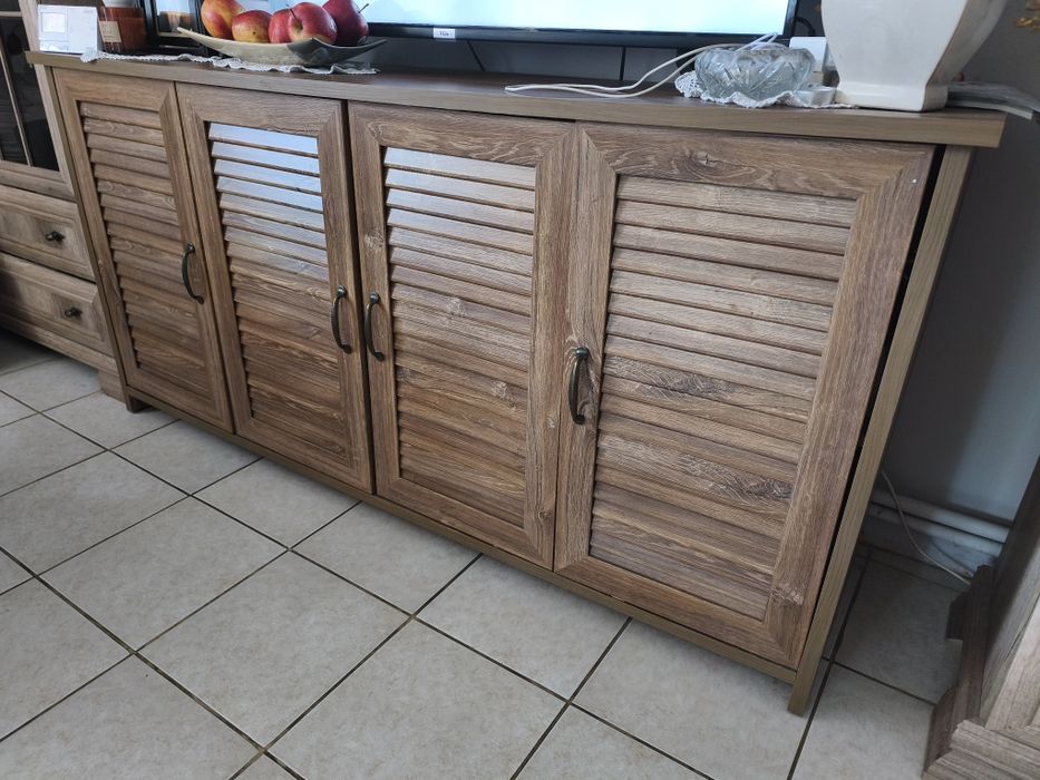 Duża komoda drewniana boho