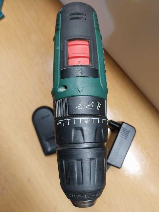 Bosch Easyimpact 18V-40 com Bateria e Carregador