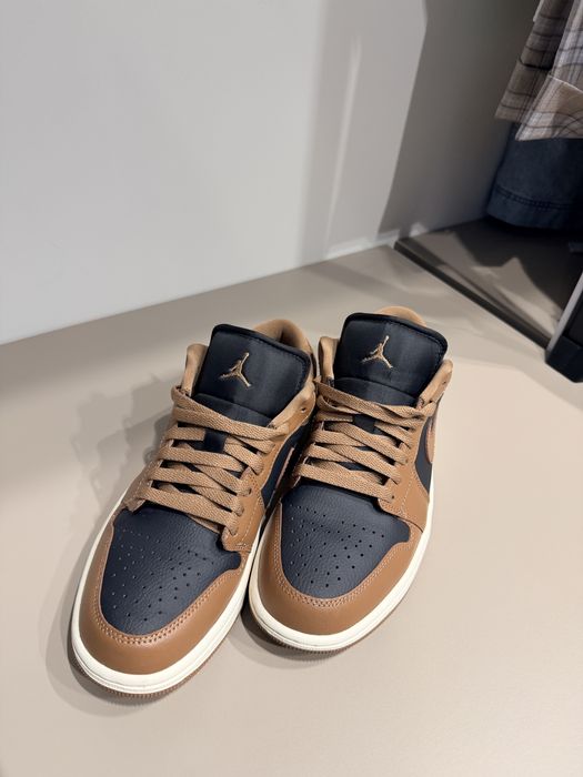 Кеды Nike Jordan 1 low размер 40,5