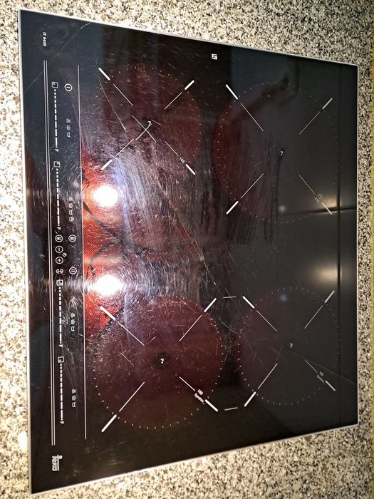 Placa indução Teka - vidro partido