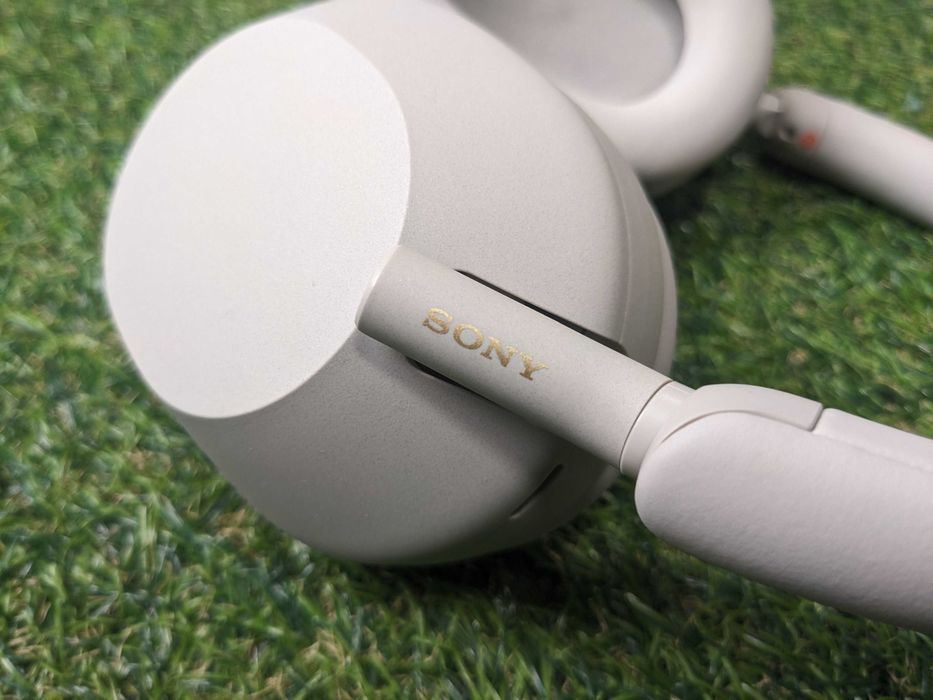 НОВІ навушники SONY WH-1000XM5. Оригінал з США. Колір: Білий