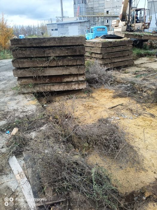 Продам плиты дорожные б/у 6×2; 3×1.5; 3×2;.