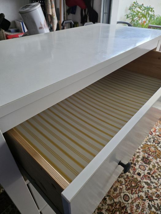 Móvel Ikea branco em bom estado