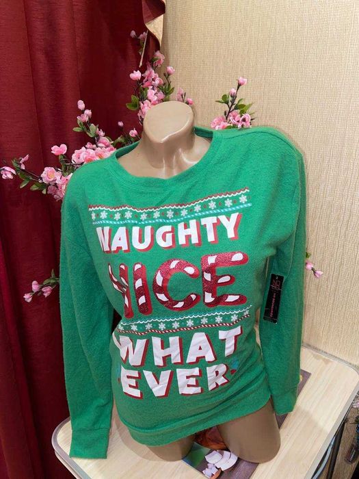 светр із новорічним принтом размер S