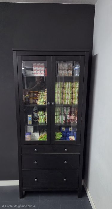 2 vitrines Ikea Hemnes Castanhas
