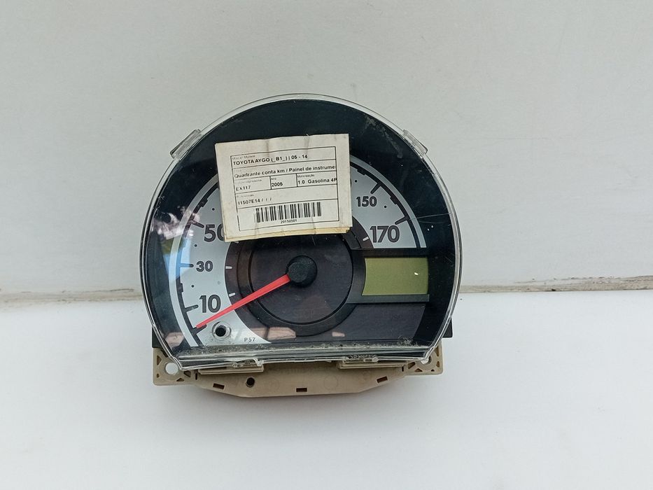 Quadrante / painel de instrumentos TOYOTA Aygo (_B1_)
