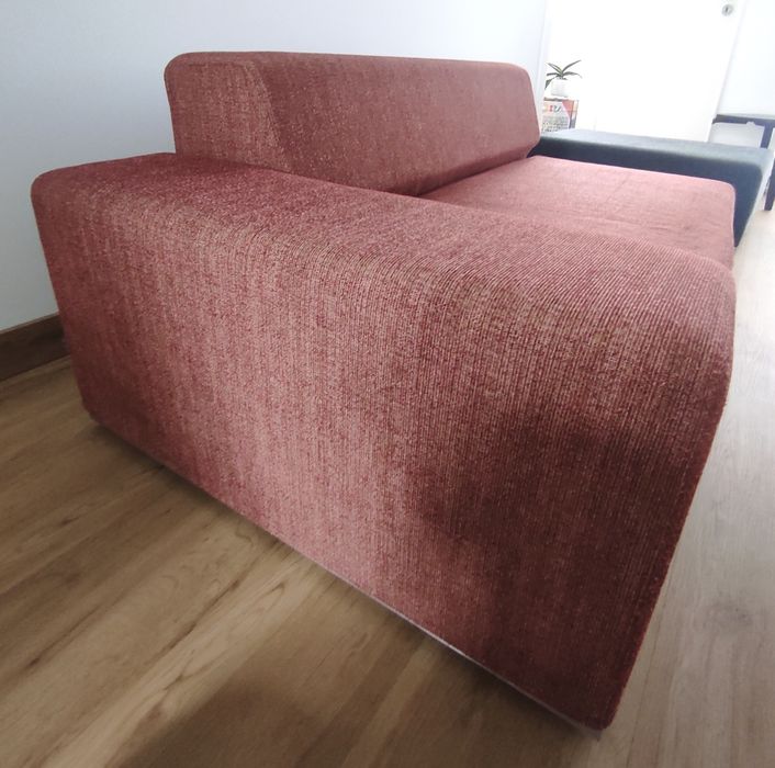 Sofá modular com chaise longue grande, design moderno
