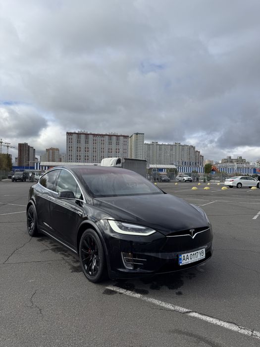 Тесла модел х 84км родного пробега