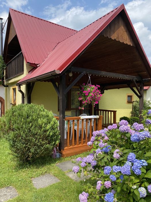 Domek  letniskowy nad jeziorem Rożnowskim