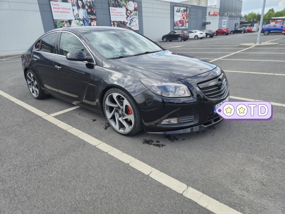 Opel insignia  2 ,0 220 km