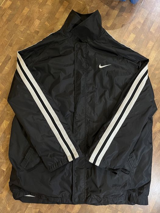 Плаши Nike XL чорный