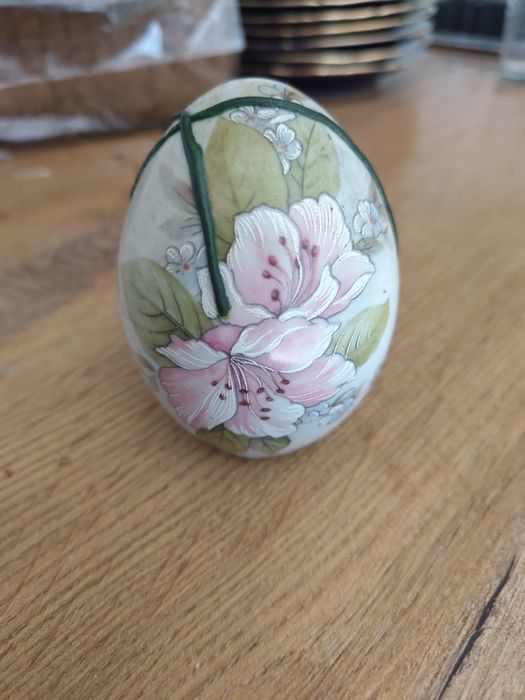Piękne ceramiczne jajko Chodzież