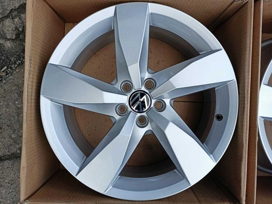 Oryginał felgi 17cali 2GM VW Polo T-Cross Taigo Virtus Taigun nr7117