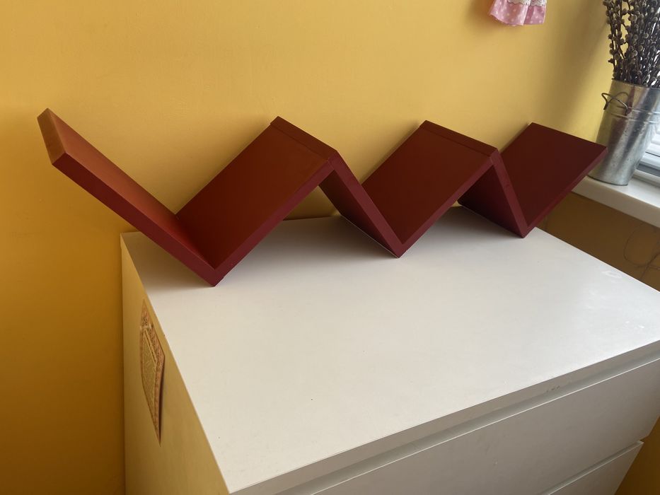 Полочка для книг Зигзаг