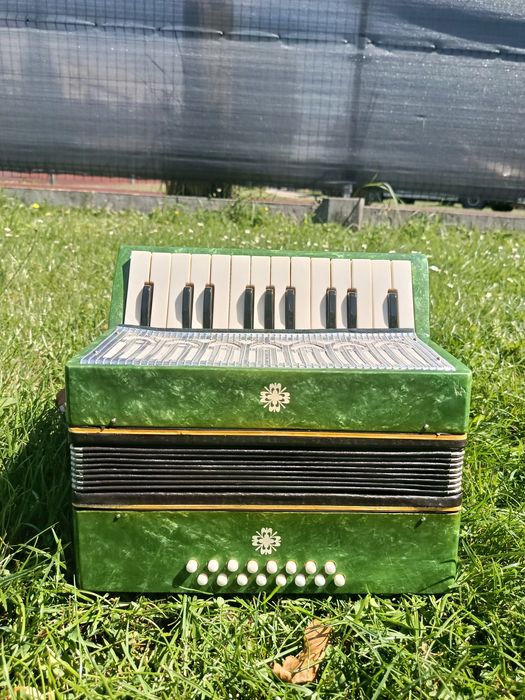 Instrument Harmonia mała rosyjska