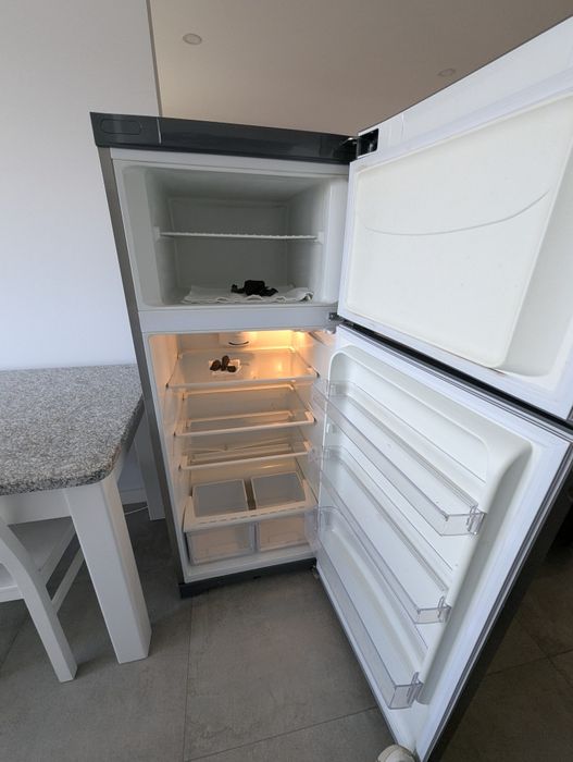 Frigorífico ariston hotpoint (negociável)