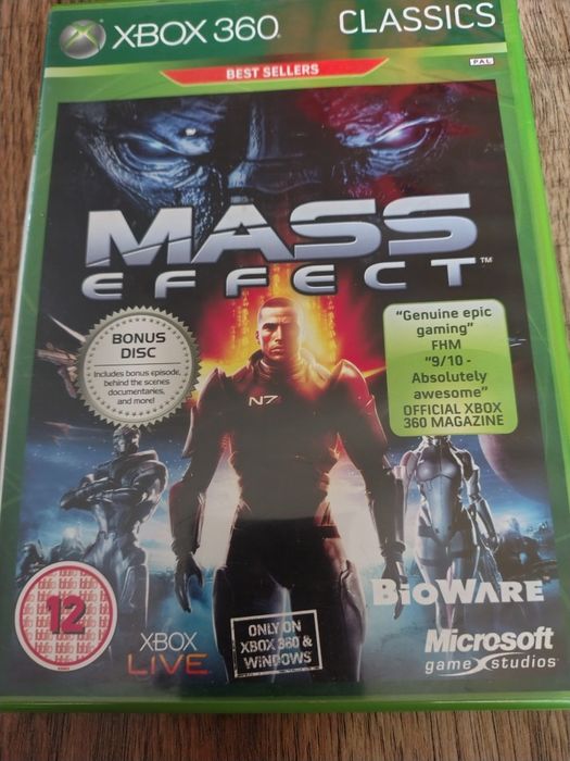 Gra Mass Effect + Bonus Disc z dodatkami na Xbox 360
