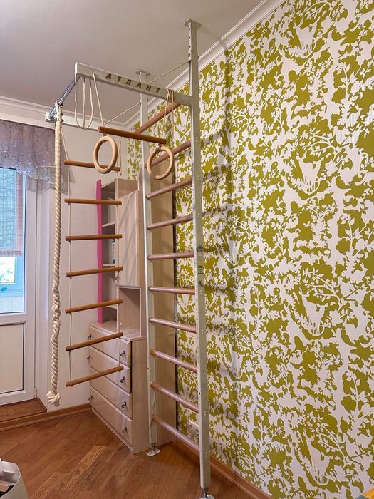 Шведська стінка Атлант