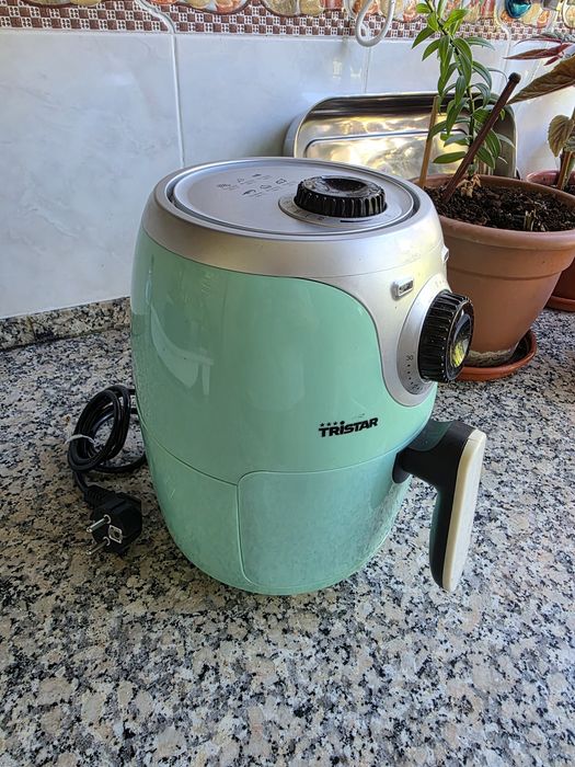 Fritadeira sem Óleo / Airfryer Tristar Verde Água – Funcional