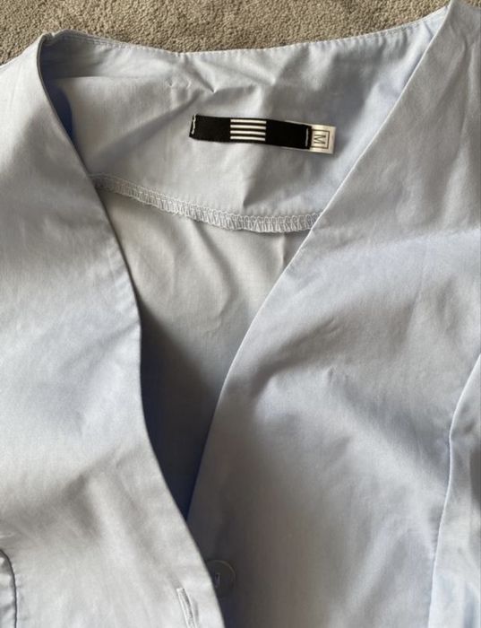 Сукня блакитного кольору