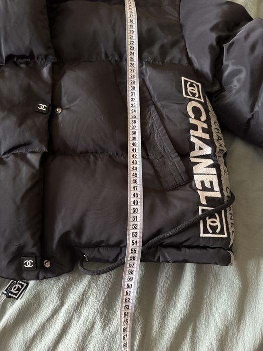 Пуховік CHANEL чорний