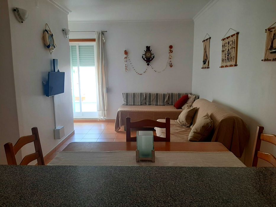 T1 em Sesimbra - Fevereiro a Maio