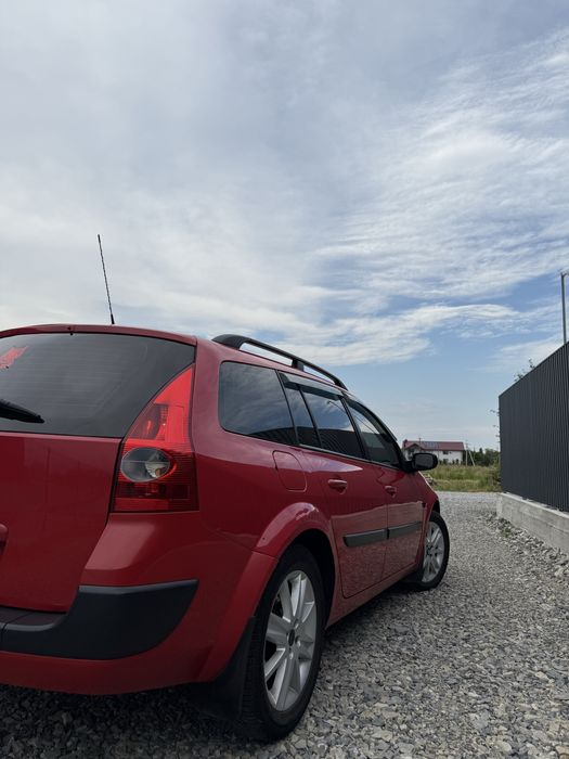 Автомобіль  Renault Megane 2