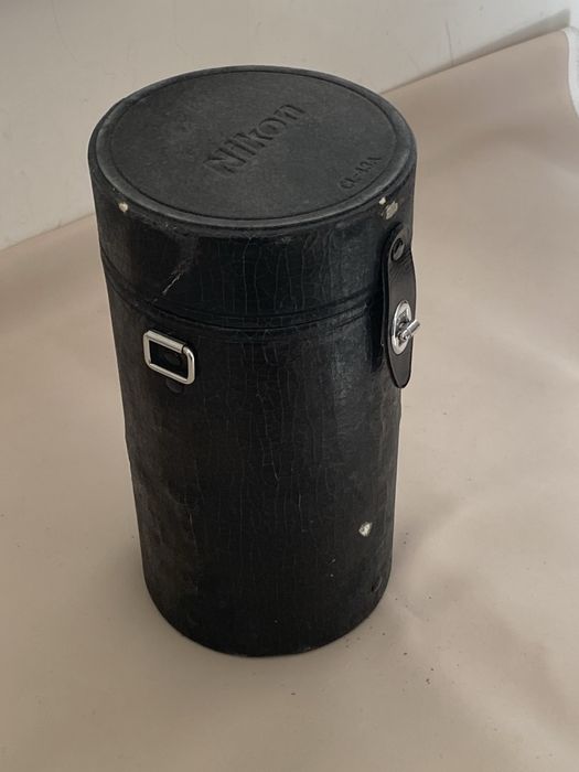 Lente Nikon AF Nikkor 80-200mm f/2.8 D ED com estojo