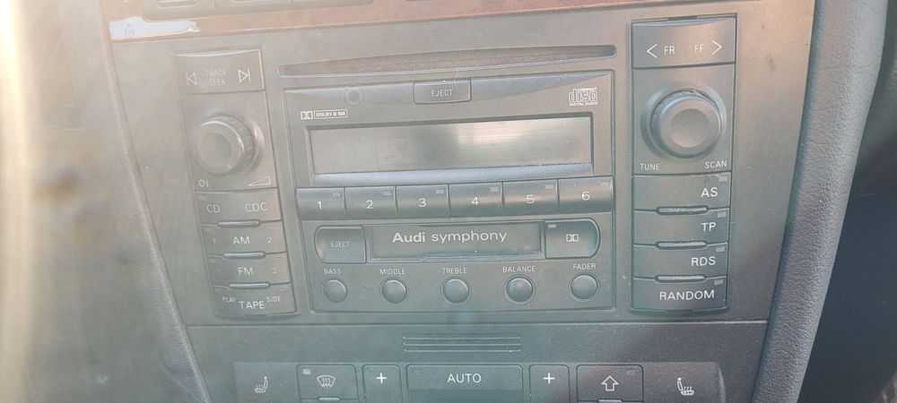 radio CD+kaseta Symphony  Audi A3 A4 B5