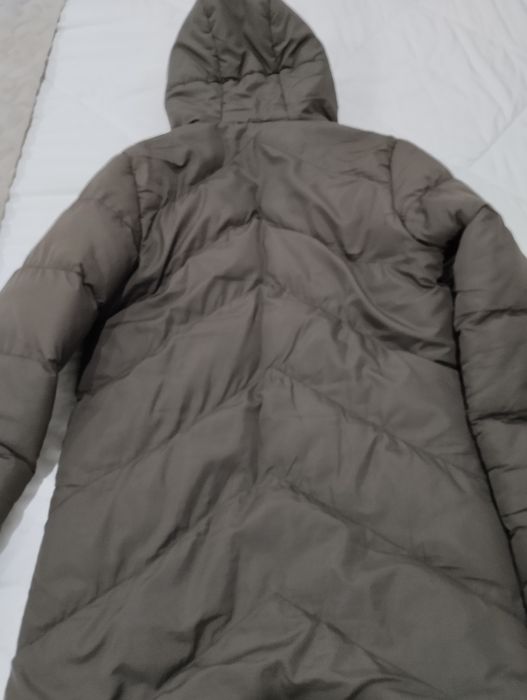 Kispo castanho M com capucho. Ótimo estado