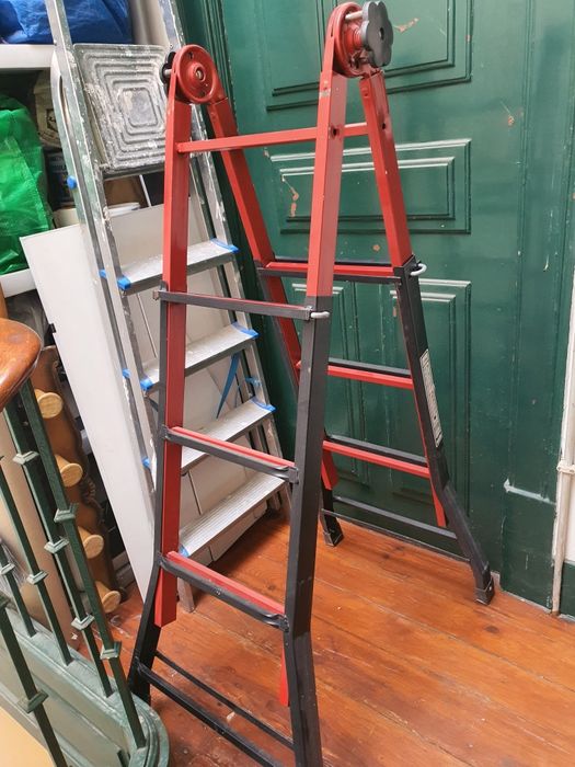 Escada multiusos Litan  4x4 degraus