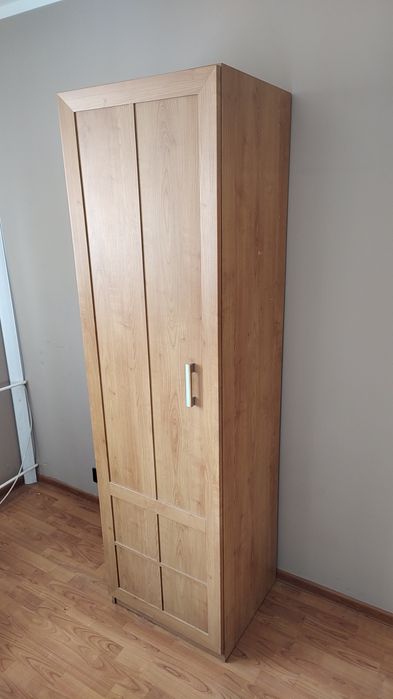 Szafa ubraniowa słupek