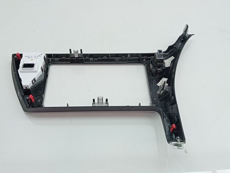 Moldura da consola central / rádio / aro TOYOTA Auris Touring Sports (