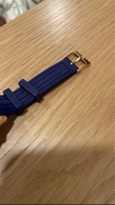 Relógio azul e dourado Tommy Hilfiger