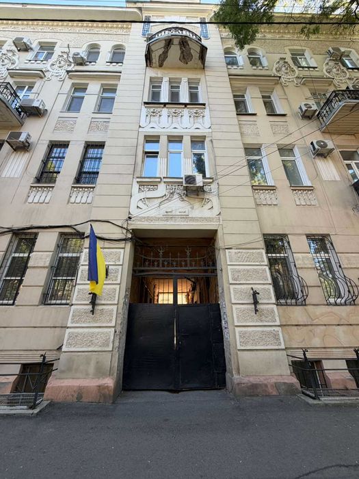 Продам 2-х комнатную квартиру в Центре ( ул. Тираспольская)