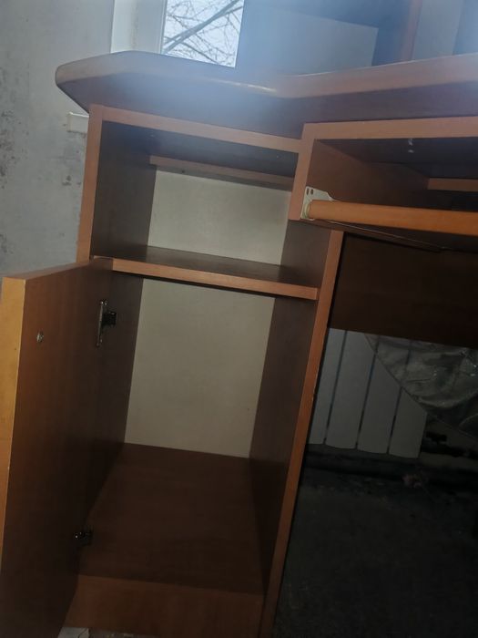 Стіл комп'ютерний кутовий