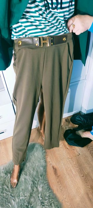 Spodnie brązowe wszyty pasek