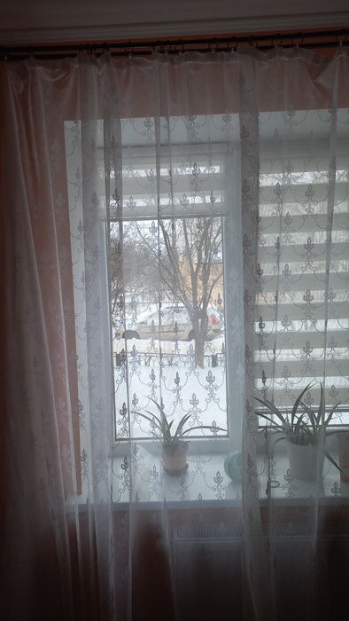 Тюль 5 мерт.ідеальна.підшита тасьмою.