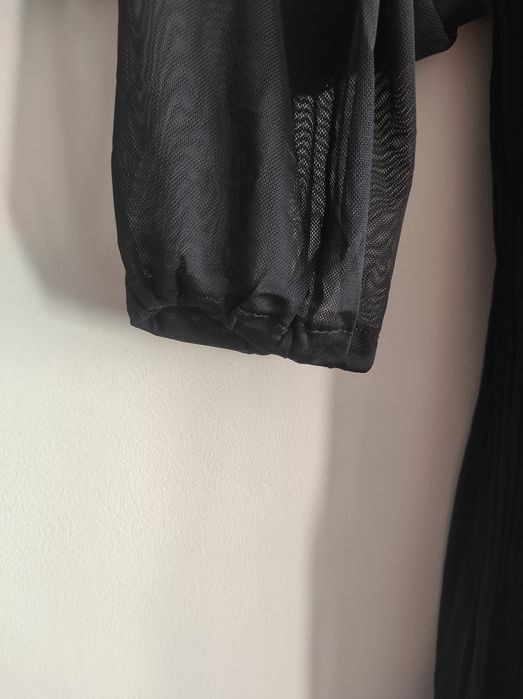 Sukienka czarna z długim rękawem NOWA