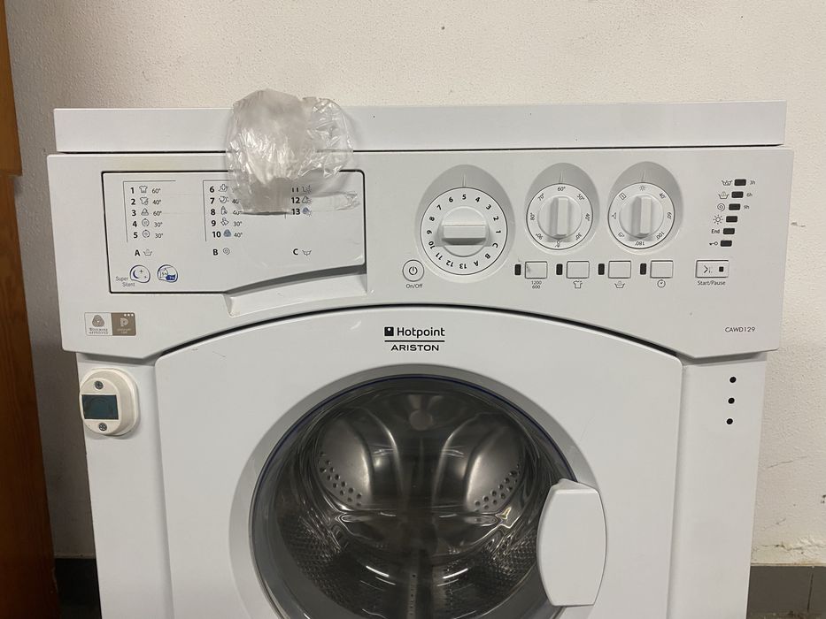 Maquina de Lavar e Secar Roupa