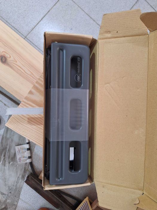 Furador NOVO - Cinzento