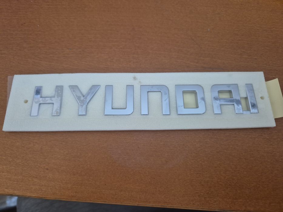 Nowy oryginalny napis HYUNDAI – chromowany